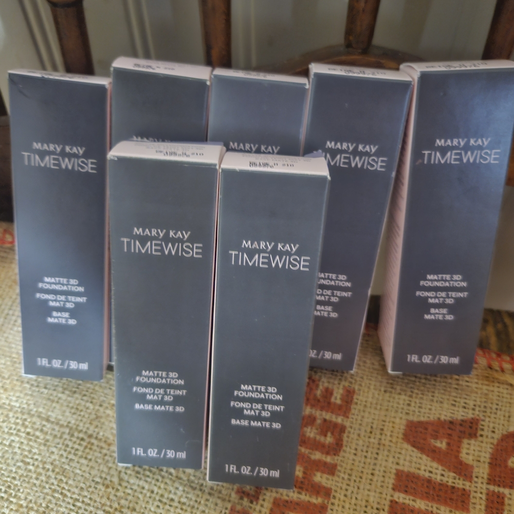 7 Mary Kay TimeWise Matte 3D Foundation - You Get All 7. Shade Beige N10.